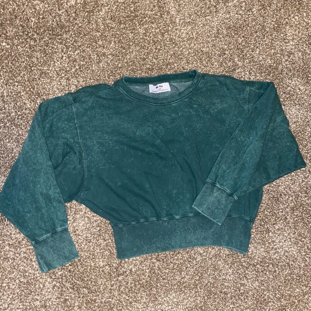 Cropped Green Sweatshirt